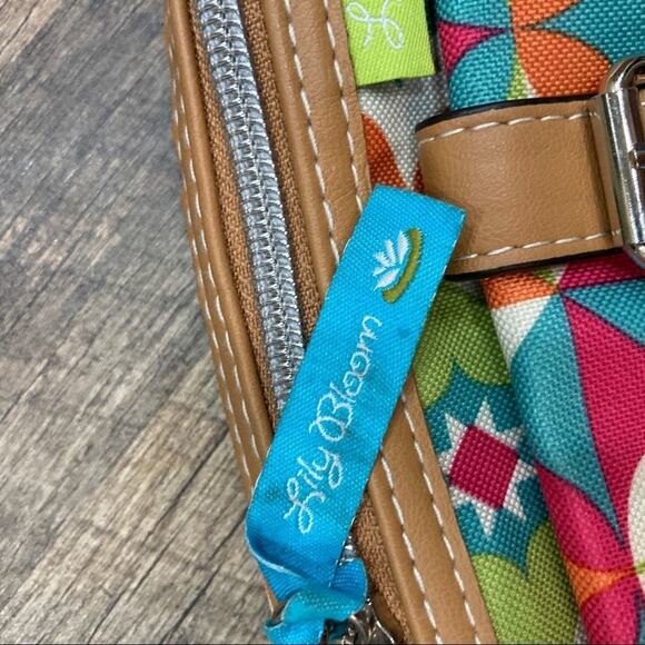 Lily Bloom Crossbody Purse geometric floral print - Picture 8 of 11